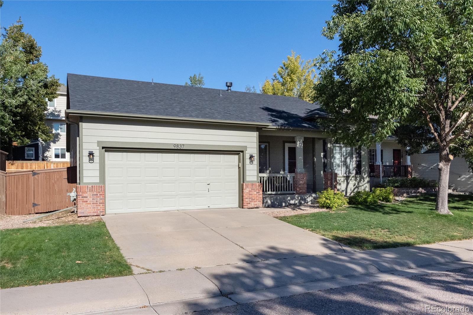 9837 Bathurst Way Highlands Ranch, CO 80130 - Photo 4 of 33 Gallery Image 4