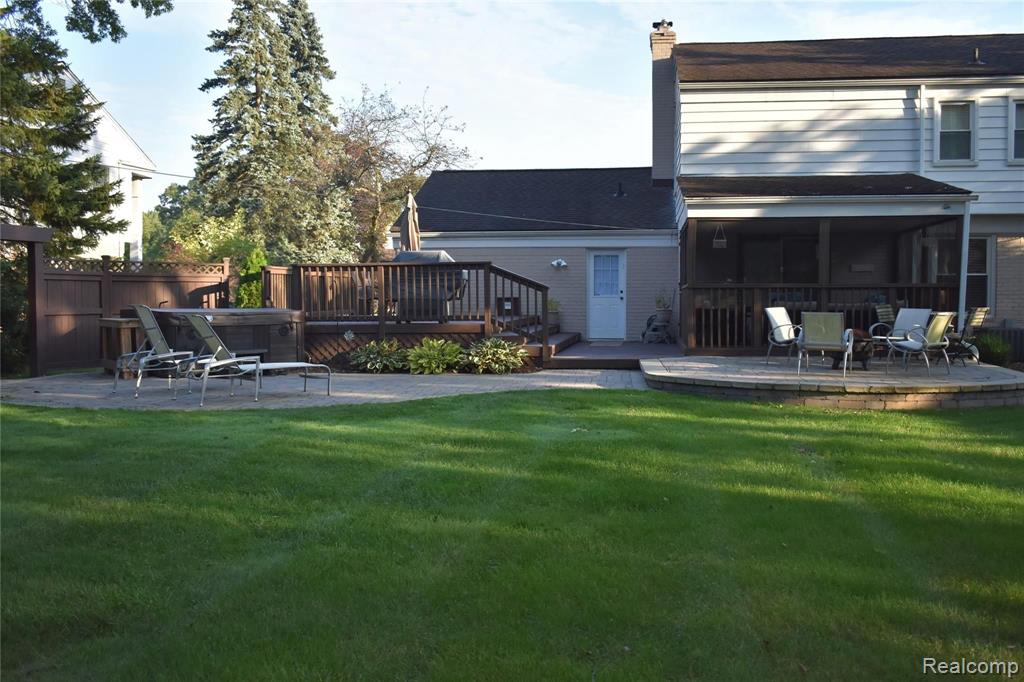 31161 Old Stage Road Beverly Hills, MI 48025 - Photo 6 of 32