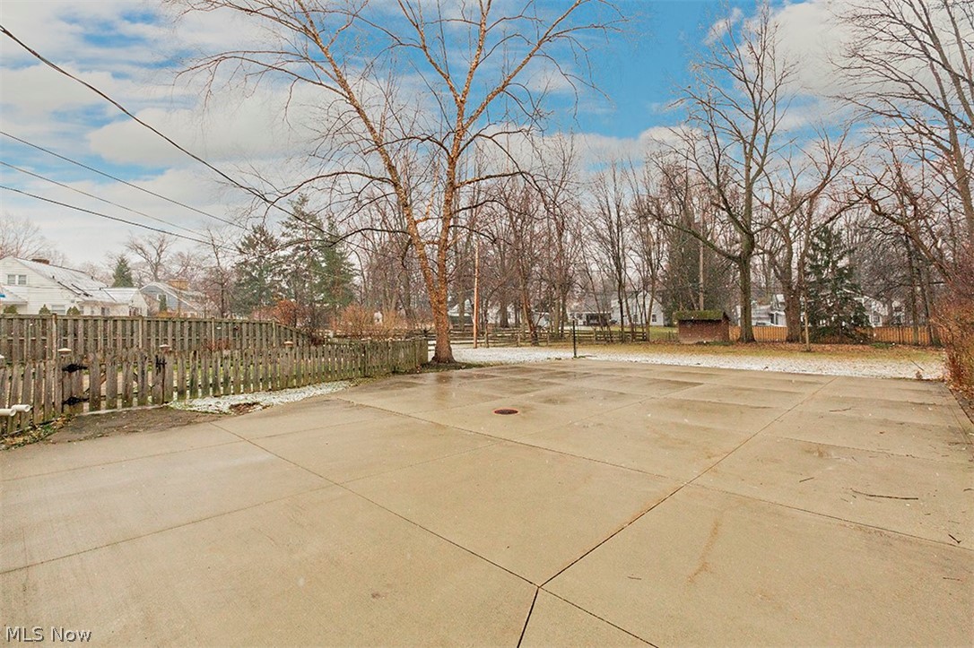 4948 Countryside Road Lyndhurst, OH 44124 - Photo 22 of 26