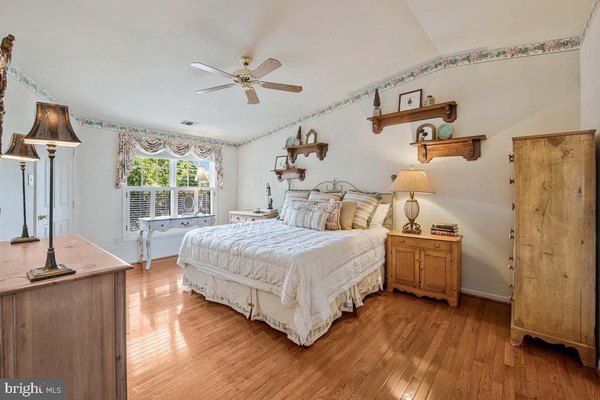 8929 Colesville Road Silver Spring, MD 20910 - Photo 21 of 43