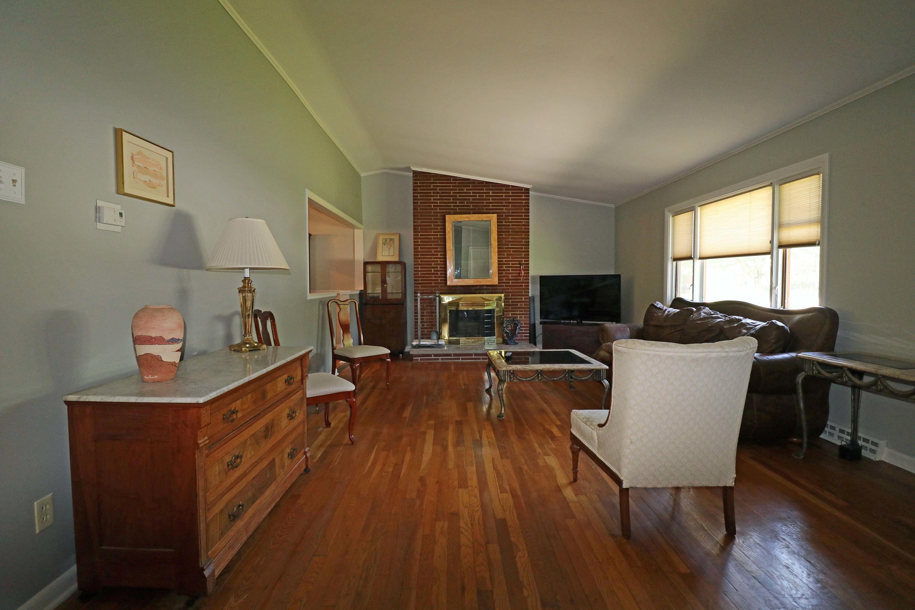 2289 Wickliffe Road Columbus, OH 43221 - Photo 2 of 38 Gallery Image 2