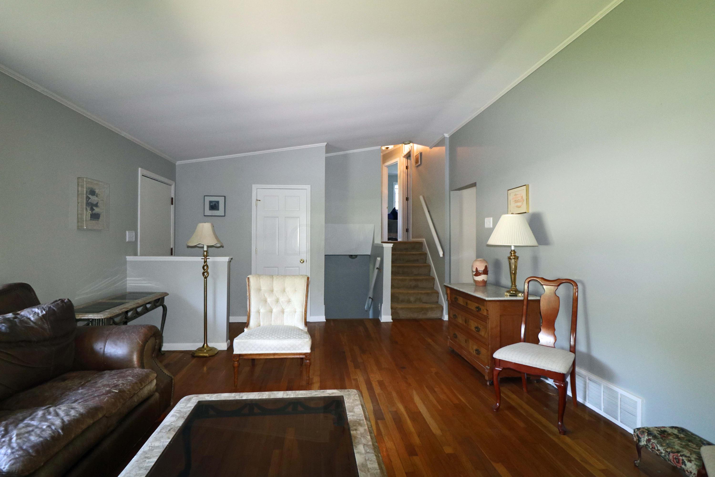 2289 Wickliffe Road Columbus, OH 43221 - Photo 3 of 38 Gallery Image 3