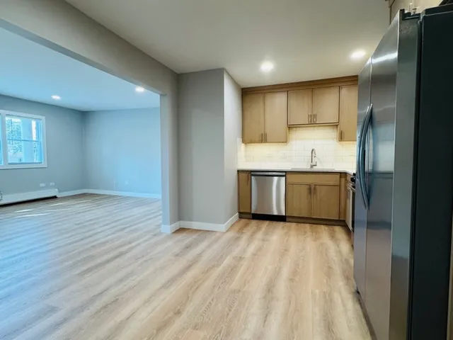 $1,950 | 1443 Homestead Road, Unit 1NW, La Grange Park, IL 60526