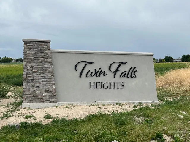 $229,900 | 3209 East 3250 North, Twin Falls, ID 83301