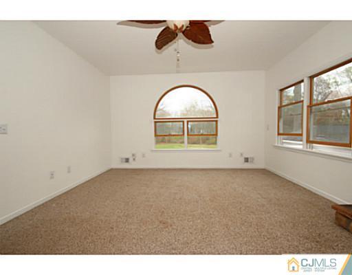 54 Kimberly Road Colonia, NJ 07067 - Photo 15 of 25 Gallery Image 15