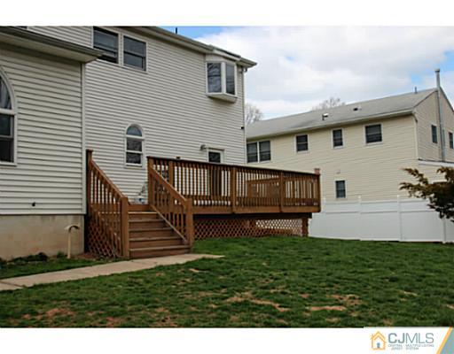 54 Kimberly Road Colonia, NJ 07067 - Photo 19 of 25 Gallery Image 19