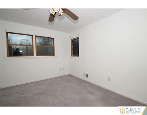 54 Kimberly Road Colonia, NJ 07067 - Photo 22 of 25 Gallery Image 22