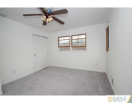 54 Kimberly Road Colonia, NJ 07067 - Photo 10 of 25 Gallery Image 10
