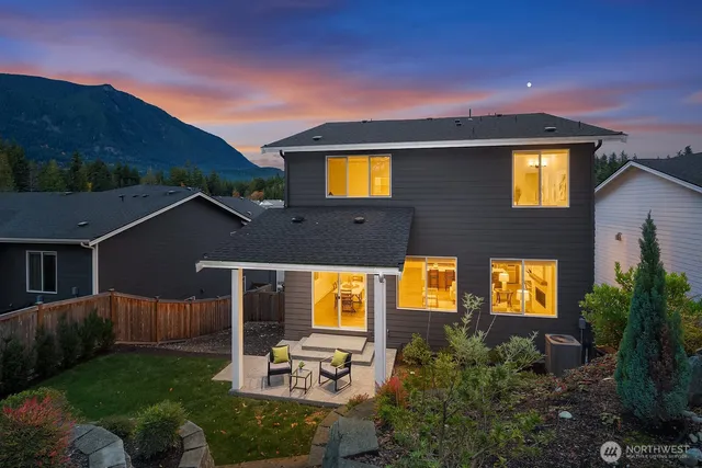 $1,350,000 | 1431 Bandera Avenue Southeast, North Bend, WA 98045