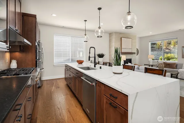 $1,350,000 | 1431 Bandera Avenue Southeast, North Bend, WA 98045