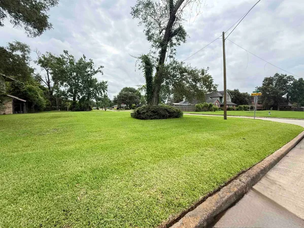 $37,000 | 3255 Blossom Drive, Beaumont, TX 77705