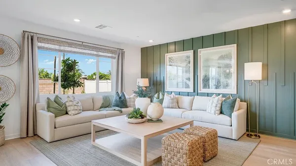 $713,295 | 27152 Lullaby Lane, Menifee, CA 92585