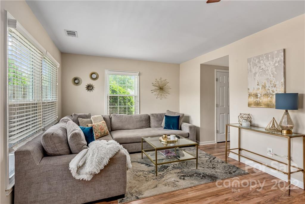 8365 Knights Bridge Road Charlotte, NC 28210 - Photo 14 of 34 Gallery Image 14