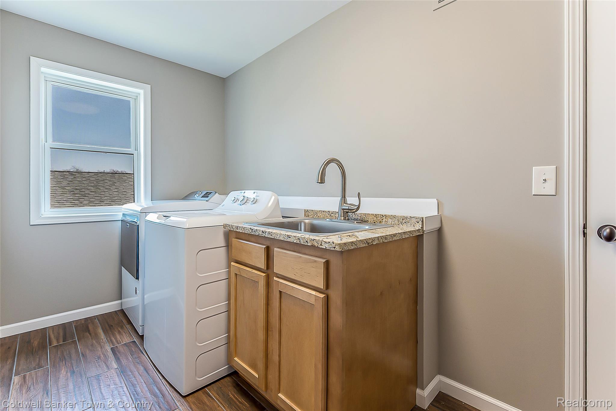 11634 Island Court Hartland, MI 48353 - Photo 46 of 56 DSC_43263-2.jpg
