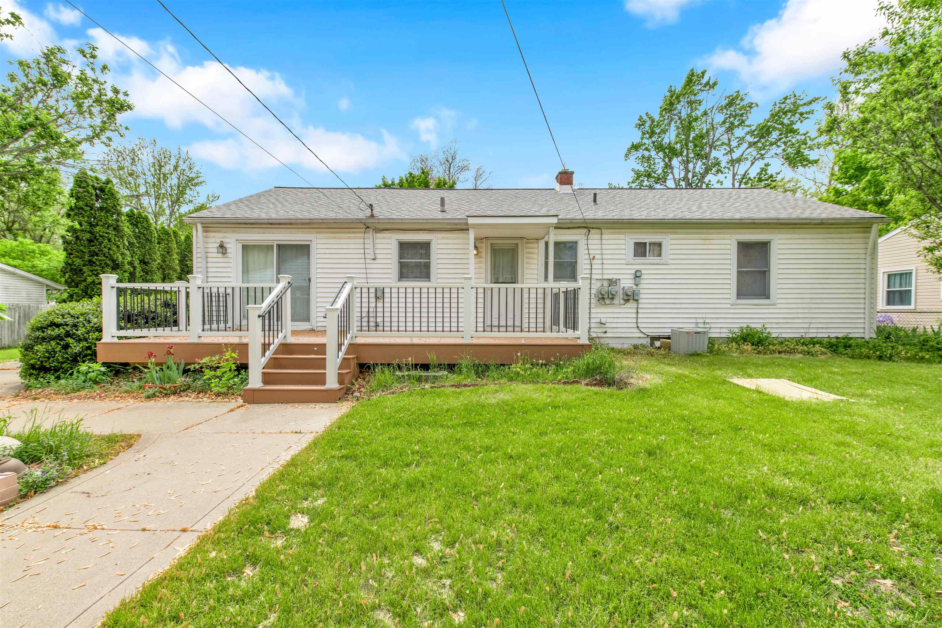 47360 Woodall Road Utica, MI 48317 - Photo 7 of 21 50175555-64f0c75d-a3ea-4f6b-9ae3-6da986c8ac3e.JPG