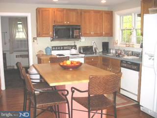 421 Longfellow Road Wyncote, PA 19095 - Photo 4 of 6