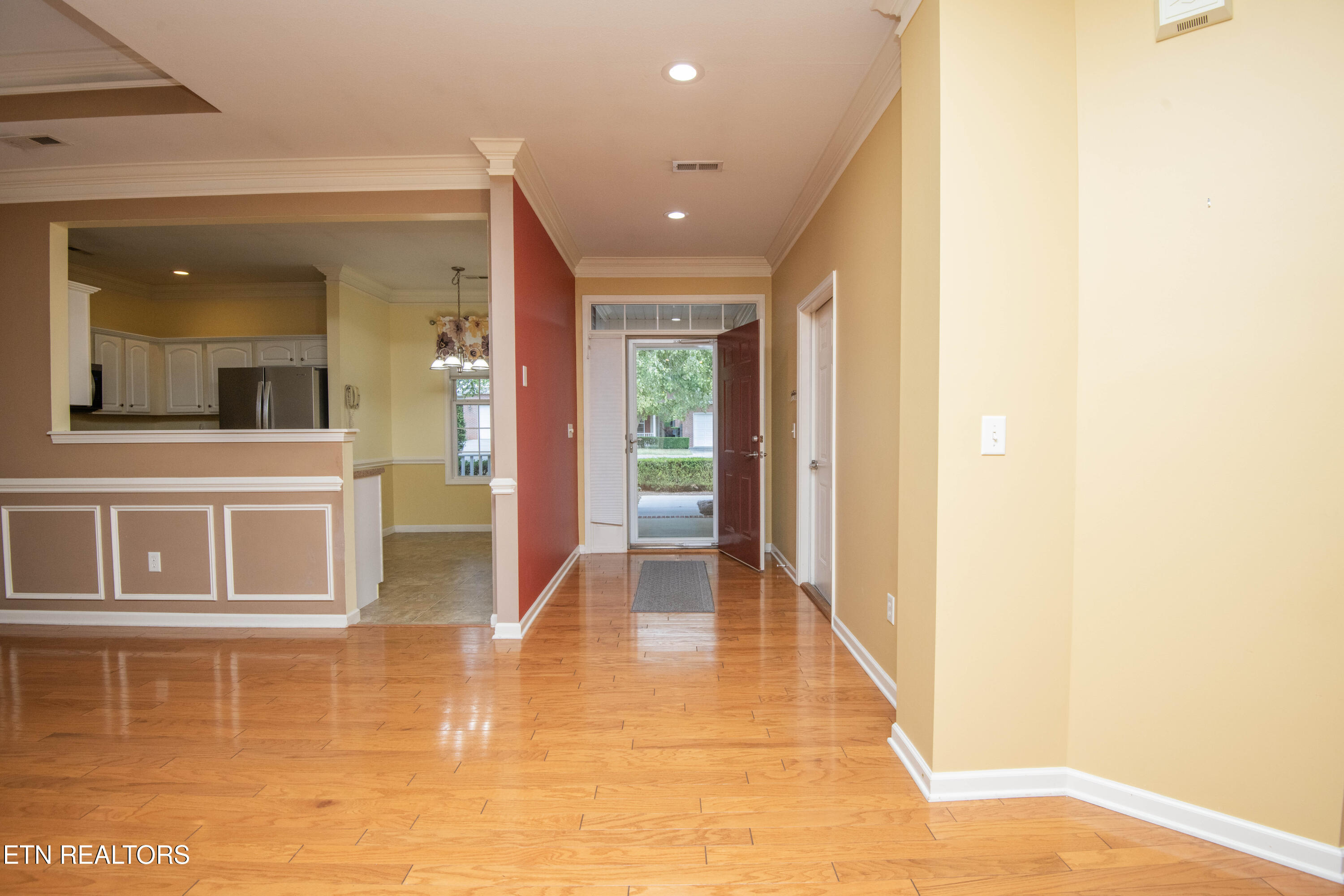 11204 Kilpatrick Way Knoxville, TN 37932 - Photo 6 of 49 foyer
