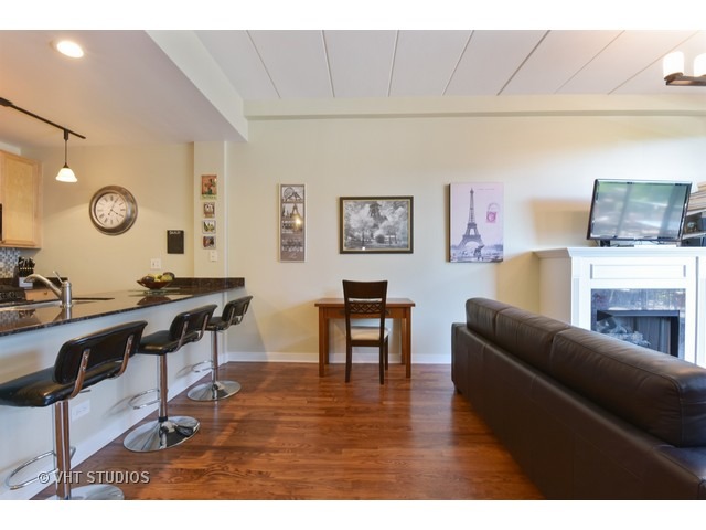 845 West Monroe Street, Unit 3A Chicago, IL 60607 - Photo 4 of 10