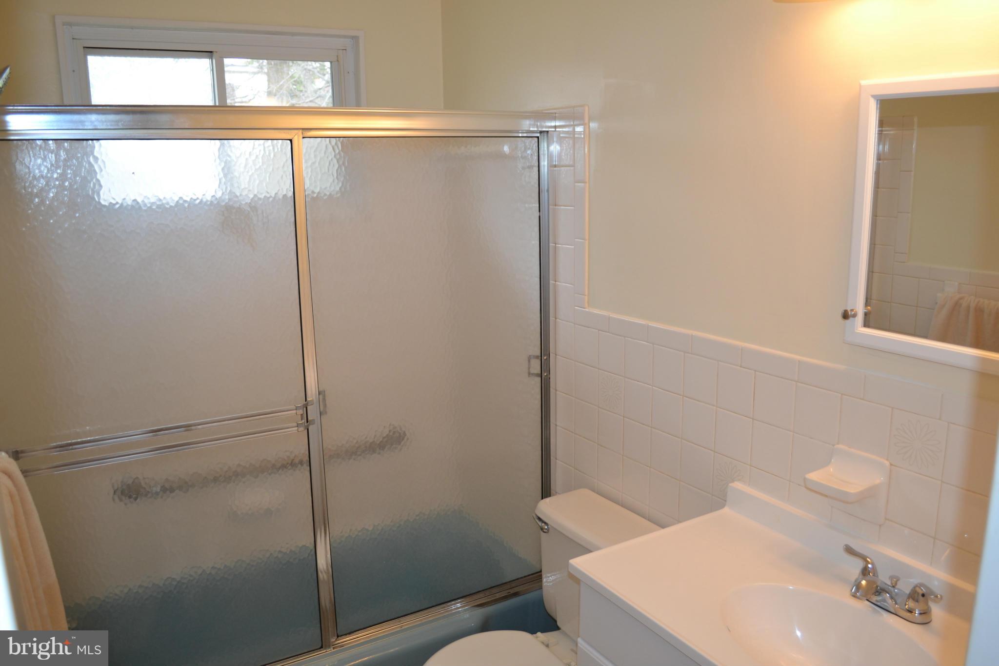 2635 Cory Terrace Silver Spring, MD 20902 - Photo 8 of 21 Four piece main floor bathroom.