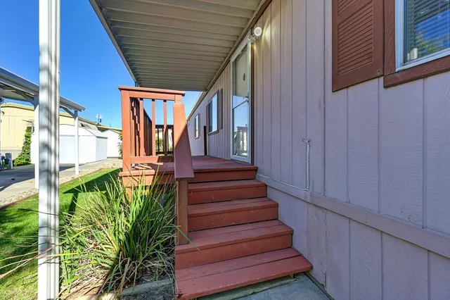 $117,900 | 3901 Lake Road, West Sacramento, CA 95691