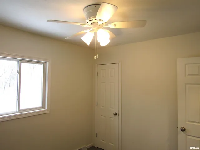 $144,900 | 510 West Milton Avenue, Lewistown, IL 61542