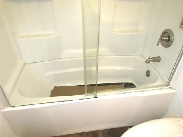 $144,900 | 510 West Milton Avenue, Lewistown, IL 61542