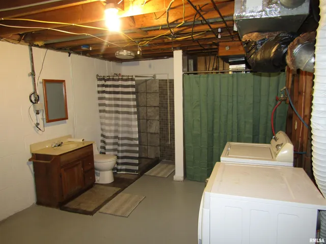 $144,900 | 510 West Milton Avenue, Lewistown, IL 61542