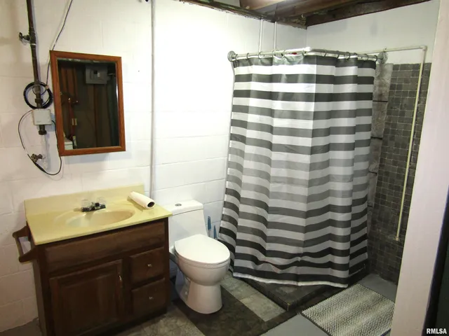 $144,900 | 510 West Milton Avenue, Lewistown, IL 61542