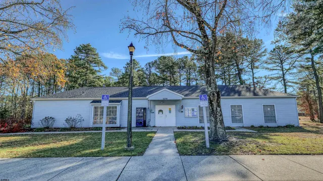 a view of a tennis court