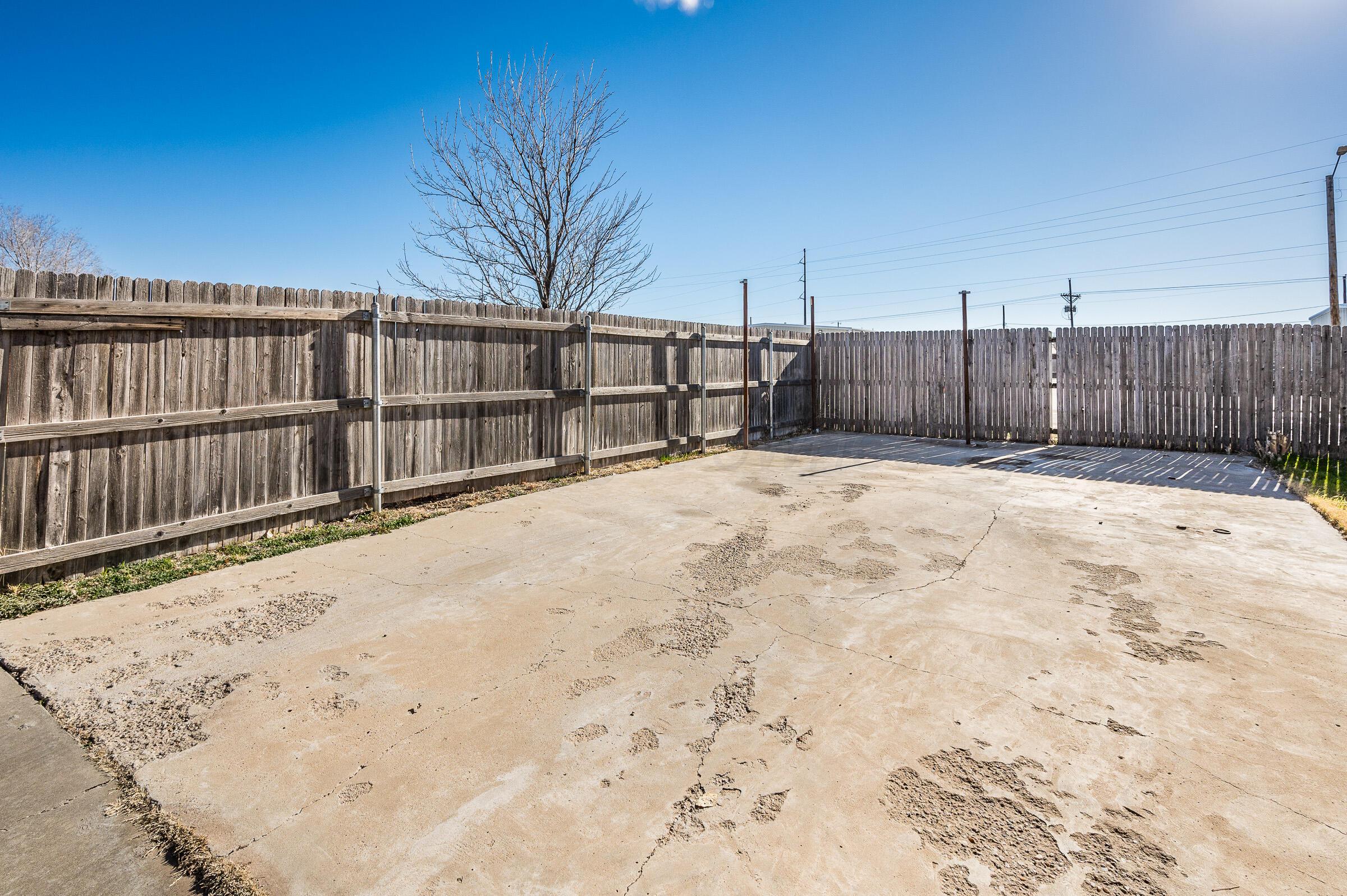 5336 Wheeler Lane Amarillo, TX 79110 - Photo 24 of 24 a view of a backyard