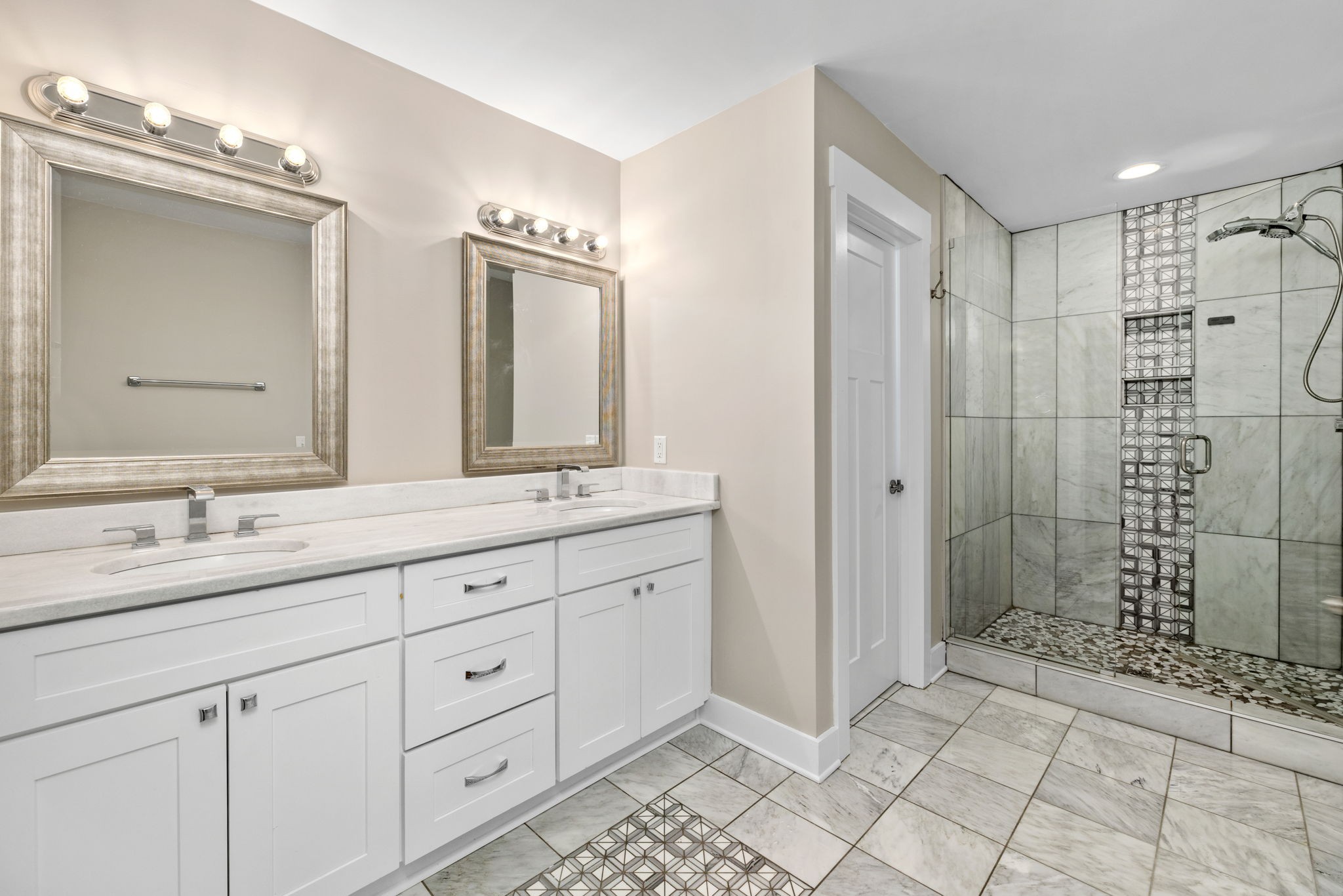 5725 Morrow Road Nashville, TN 37209 - Photo 16 of 35