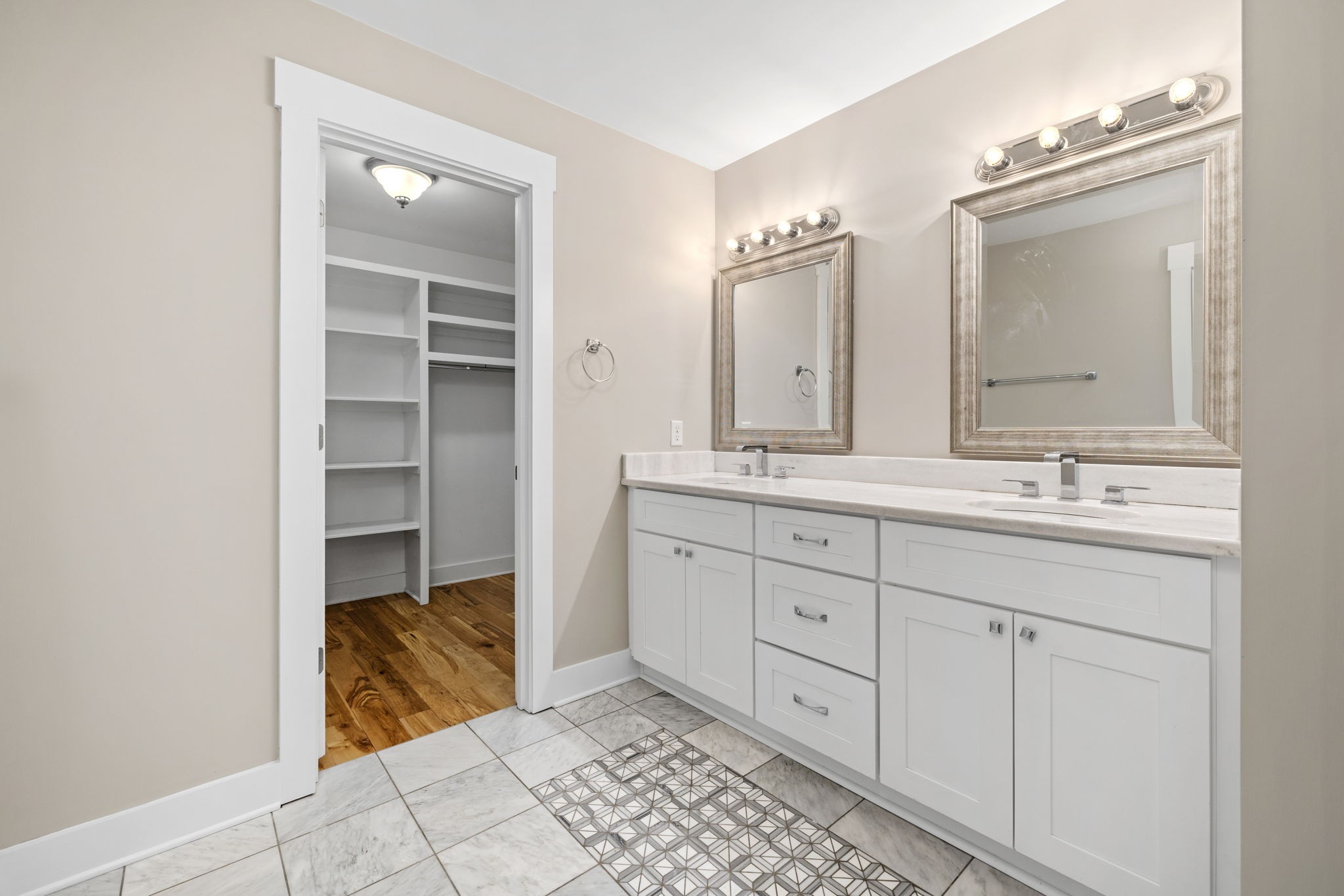 5725 Morrow Road Nashville, TN 37209 - Photo 17 of 35