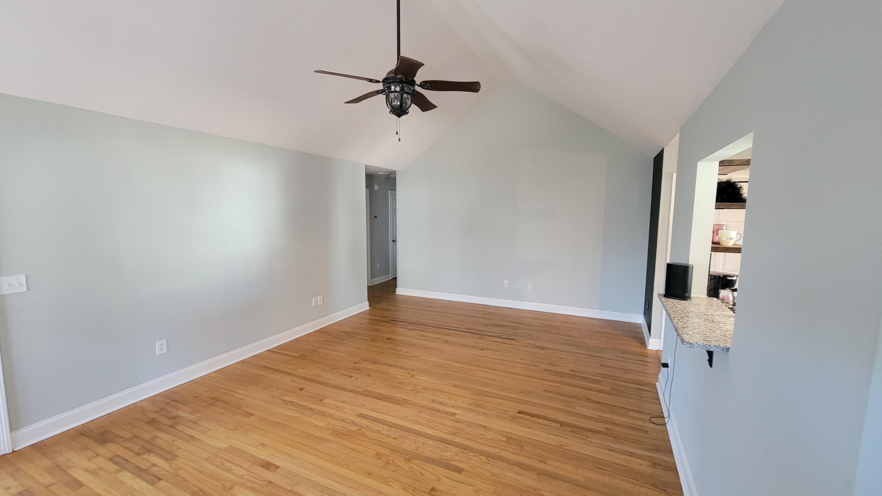 1333 Mapleton Avenue Charleston, SC 29412 - Photo 5 of 40 5Living2