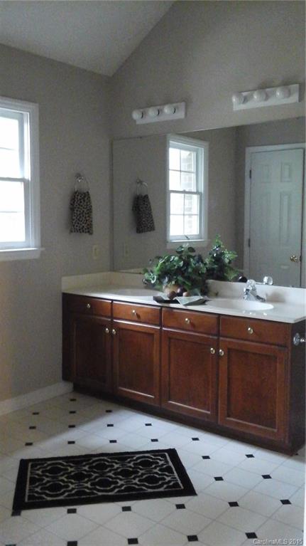 2511 Pimpernel Road, Unit 45 Charlotte, NC 28213 - Photo 11 of 20 Gallery Image 11