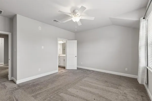$420,000 | 911 Ponds Edge Lane, Euless, TX 76040