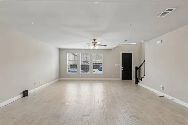 $420,000 | 911 Ponds Edge Lane, Euless, TX 76040