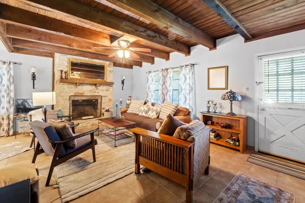 $829,900 | 103 Laurelwood Drive South, Austin, TX 78733