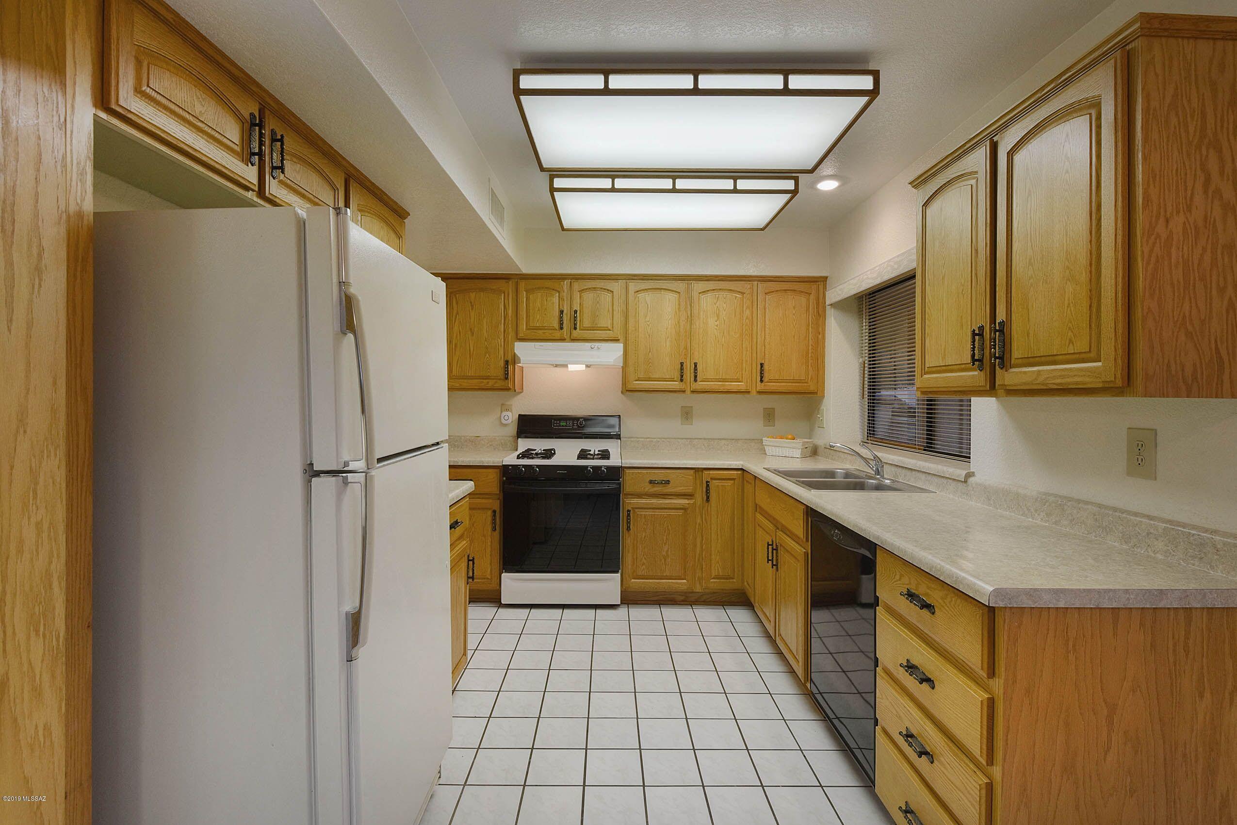 931 East Rising Sun Drive Tucson, AZ 85755 - Photo 7 of 22