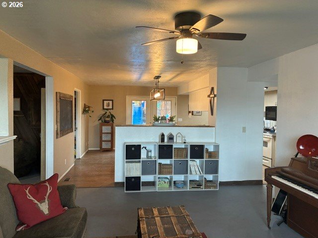829 Southeast 9th Street Pendleton, OR 97801 - Photo 5 of 34