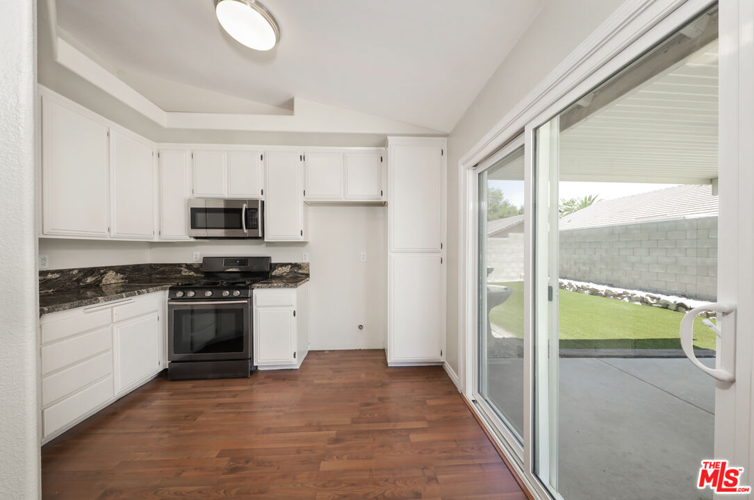 3216 Ranchgate Drive Bakersfield, CA 93312 - Photo 19 of 25