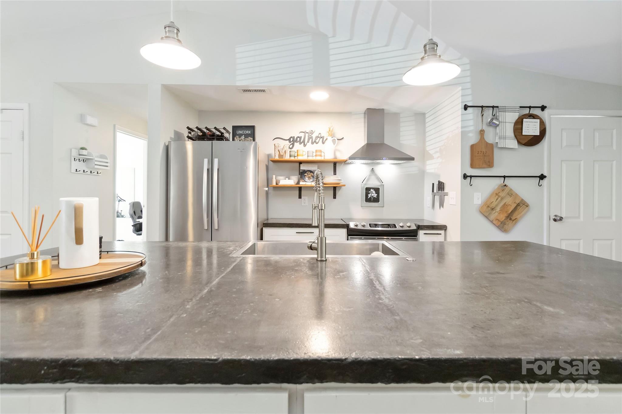 2713 Studley Road Charlotte, NC 28212 - Photo 15 of 48