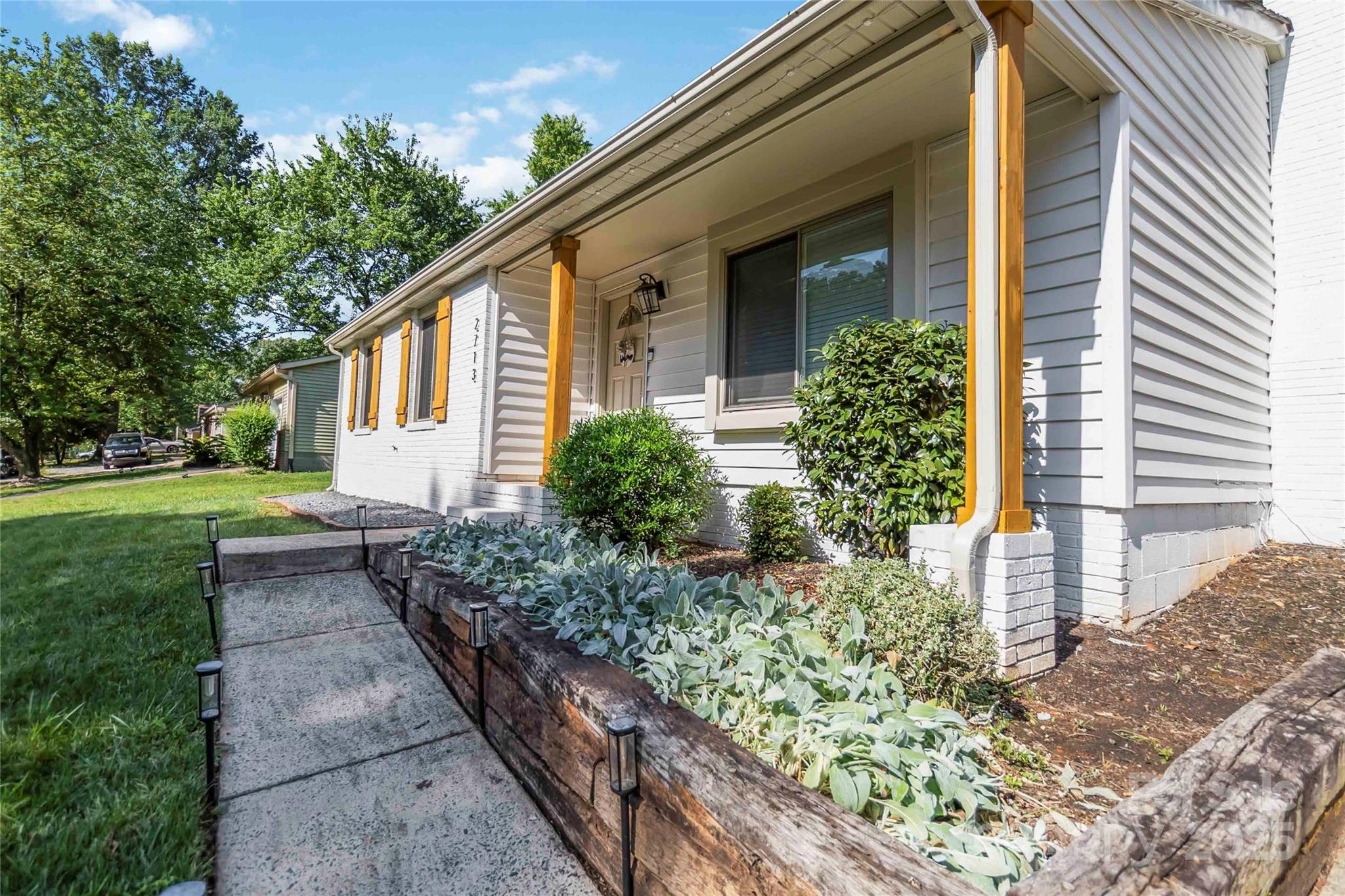 2713 Studley Road Charlotte, NC 28212 - Photo 5 of 48