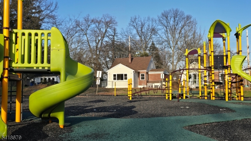 2 Saddle River Road Fair Lawn, NJ 07410 - Photo 28 of 33