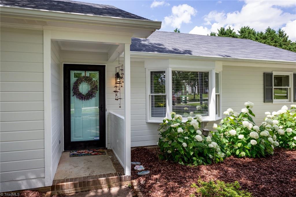 2453 Willard Road High Point, NC 27265 - Photo 5 of 29 Beautifully landscaped front entry.