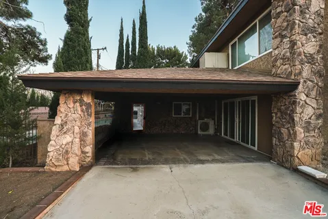 $619,000 | 42060 Parkmont Drive, Quartz Hill, CA 93536