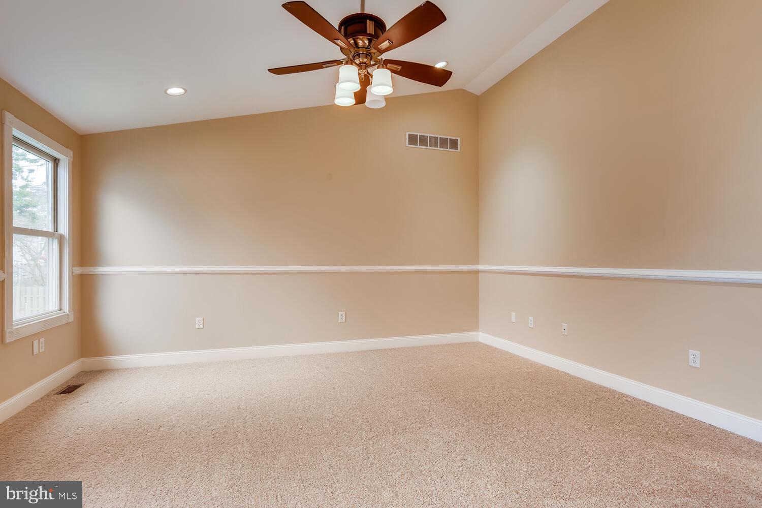 3105 River Drive Road Baltimore, MD 21219 - Photo 15 of 28