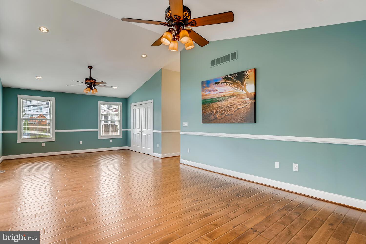 3105 River Drive Road Baltimore, MD 21219 - Photo 7 of 28