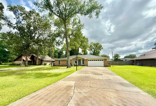 $245,000 | 6009 Hazelwood Drive, Orange, TX 77632
