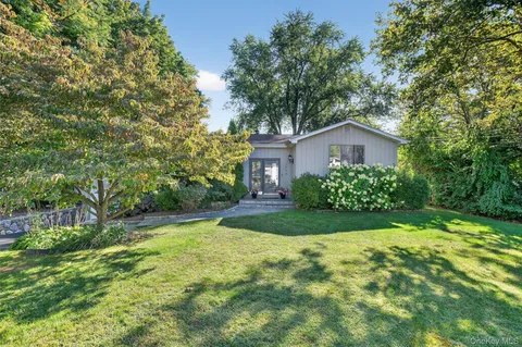 $710,000 | 2834 Hedge Street, Yorktown Heights, NY 10598