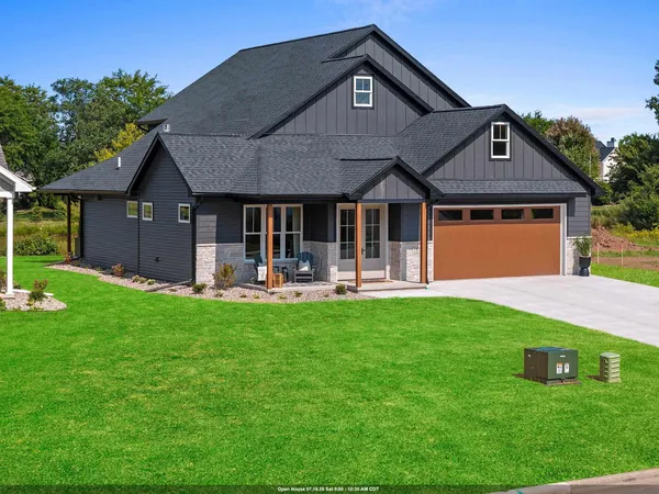 $799,900 | 1871 Ledgeview Road, De Pere, WI 54115